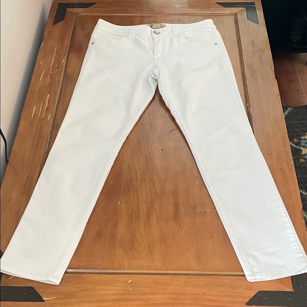 Democracy Liberty Skinny Jeans Size 10